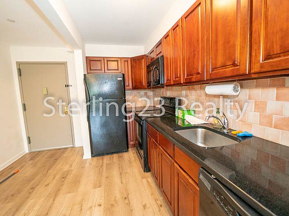2nd image of 27-16 12th St #2DD