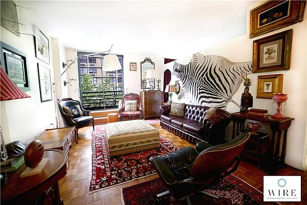 Sold by WIRE International Realty | media 2