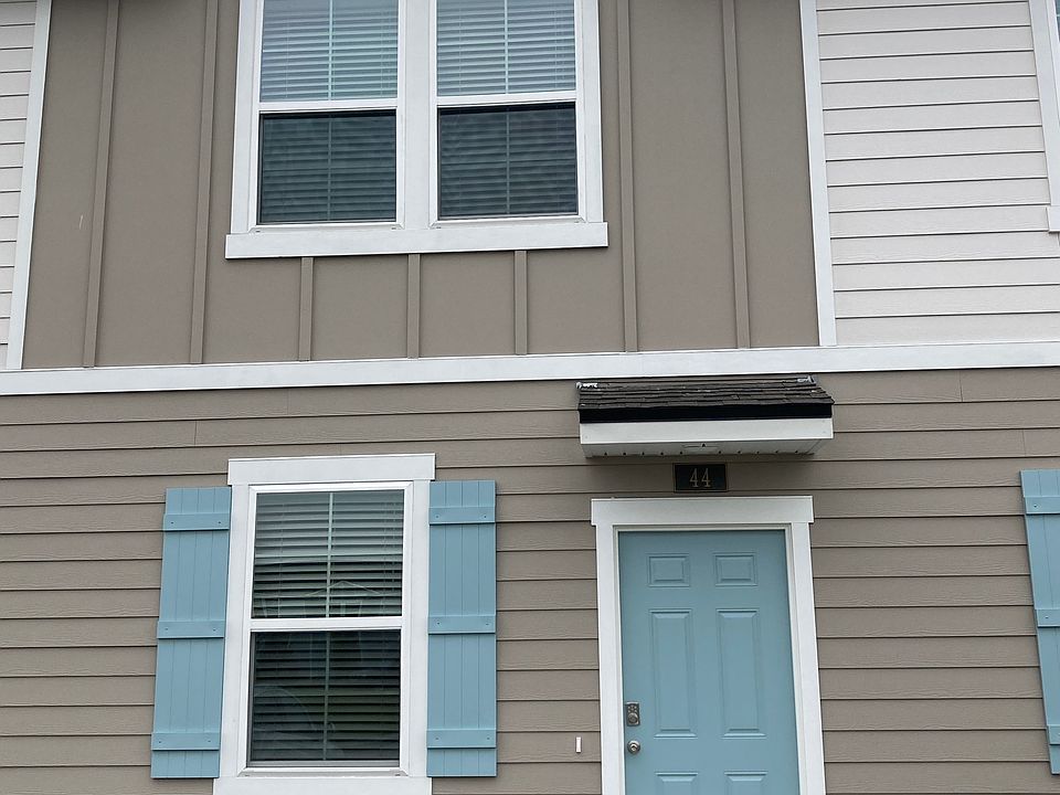 1st image of 44 Red House Cir #44