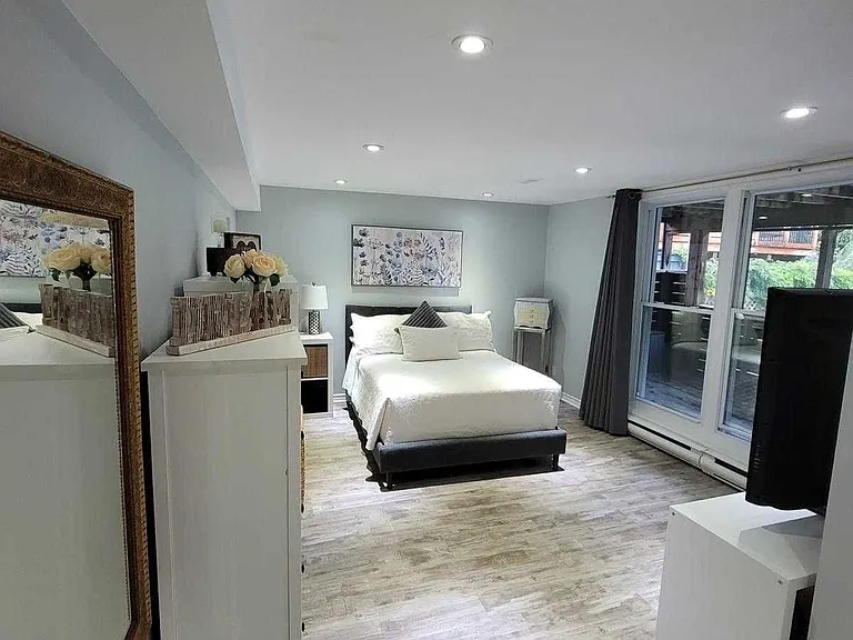 900 Juniper St #2 — Photo 6