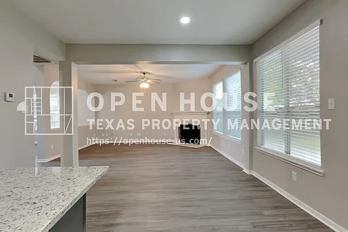 1622 Sandy Park Dr — Photo 8