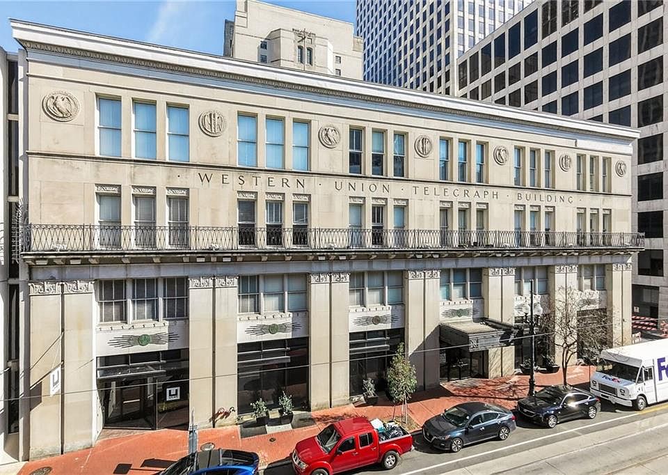 1st image of 334 Carondelet St APT 302