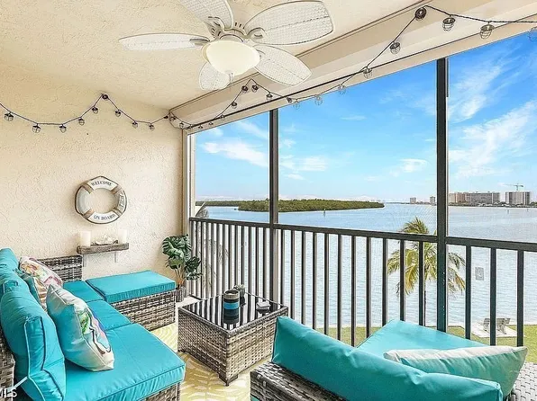 400 Lenell Rd APT 207, Fort Myers Beach, FL 33931