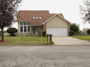 8533 Lincoln St, Merrillville, IN 46410