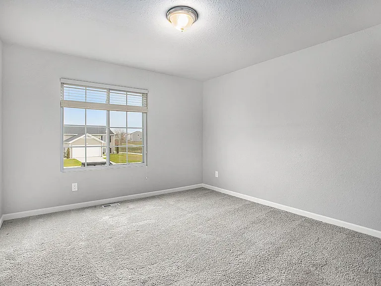 16573 Charles Town Dr — Photo 10