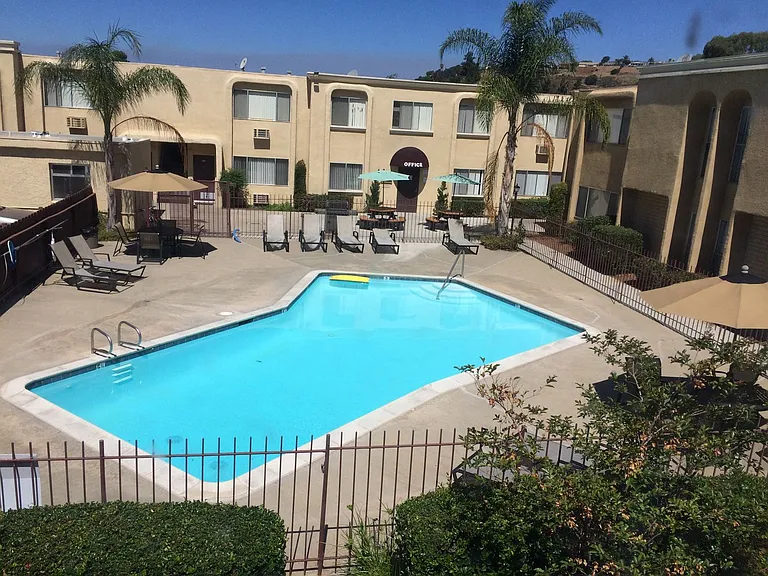 La Privada Valle Poway — Photo 10