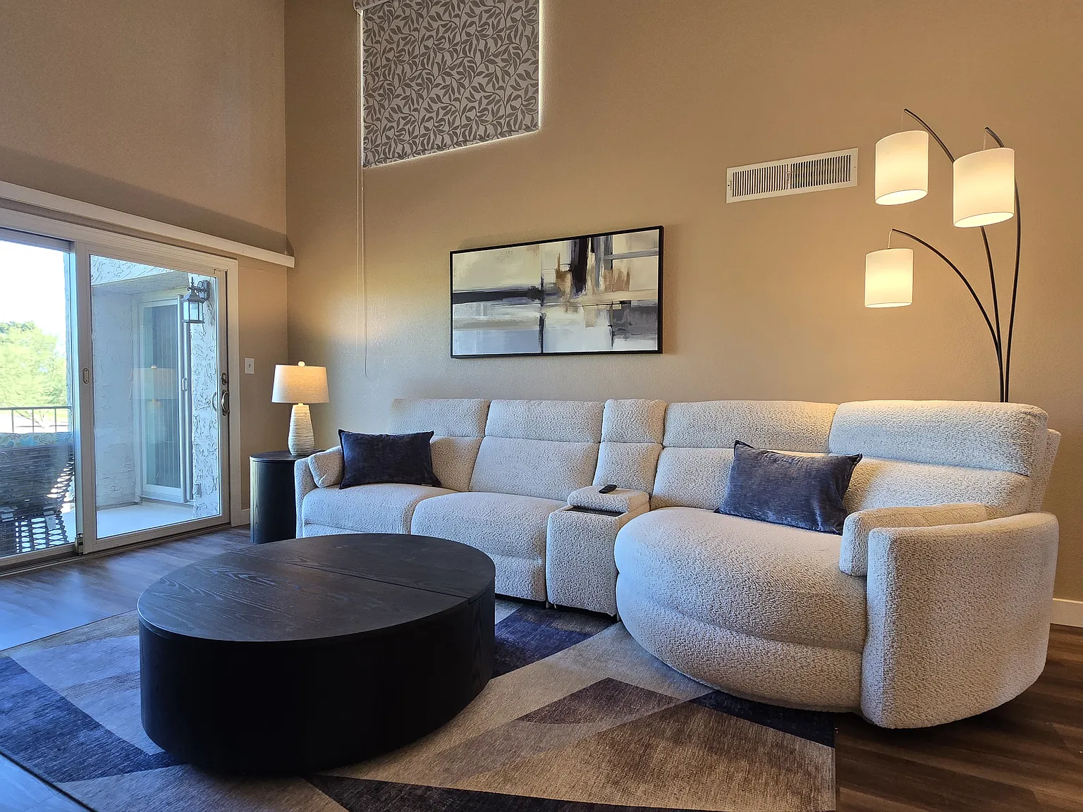 2 bed, 1238 sqft, $3,400 — Photo 2