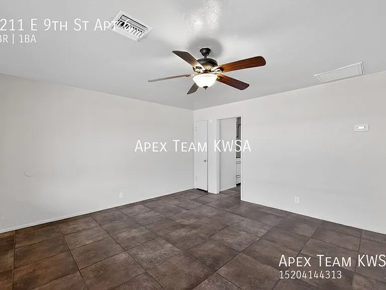 1211 E 9th St #6 — Photo 19
