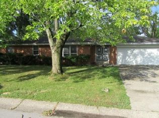 3304 Deerwood Dr, New Albany, IN 47150