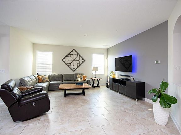 2nd image of 4658 Cortland Dr
