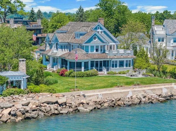 200 Shore Rd, Old Greenwich, CT 06870