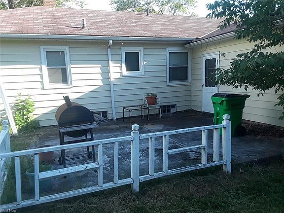2nd image of 4425 Hillcroft Dr