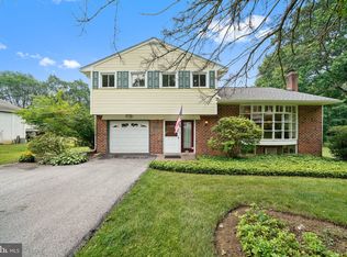 172 Mansion Rd, Newtown Square, PA 19073