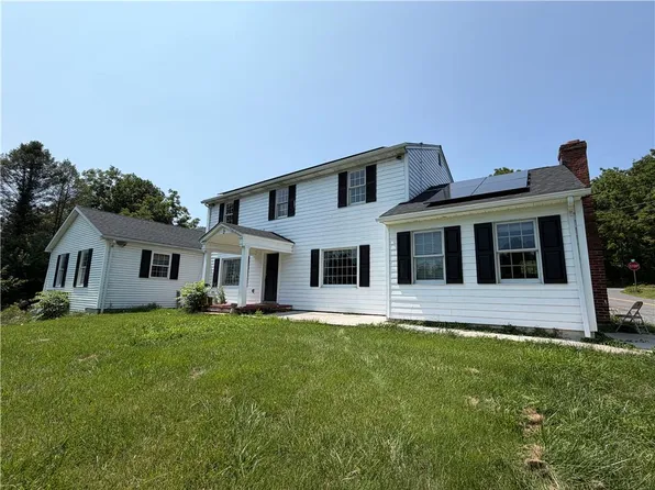 2552 Spring St, Coplay, PA 18037