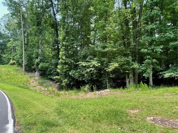 784 S Hogan Dr, Westminster, SC 29693