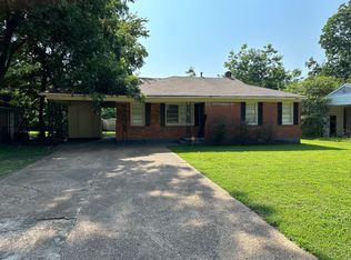 3645 Brompton Rd, Memphis, TN 38118