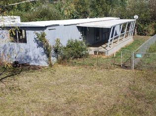 643 Main St, Yoncalla, OR 97499
