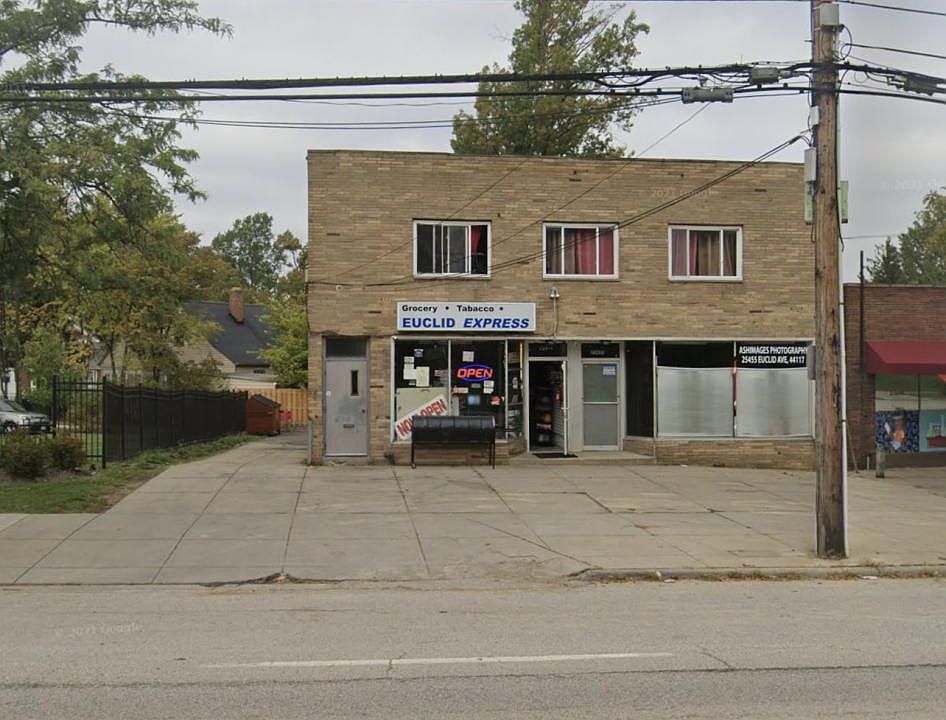 1st image of 25445 Euclid Ave #2