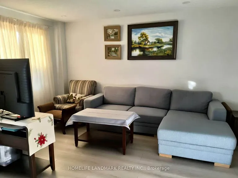 75 Weldrick Rd E #818 — Photo 2