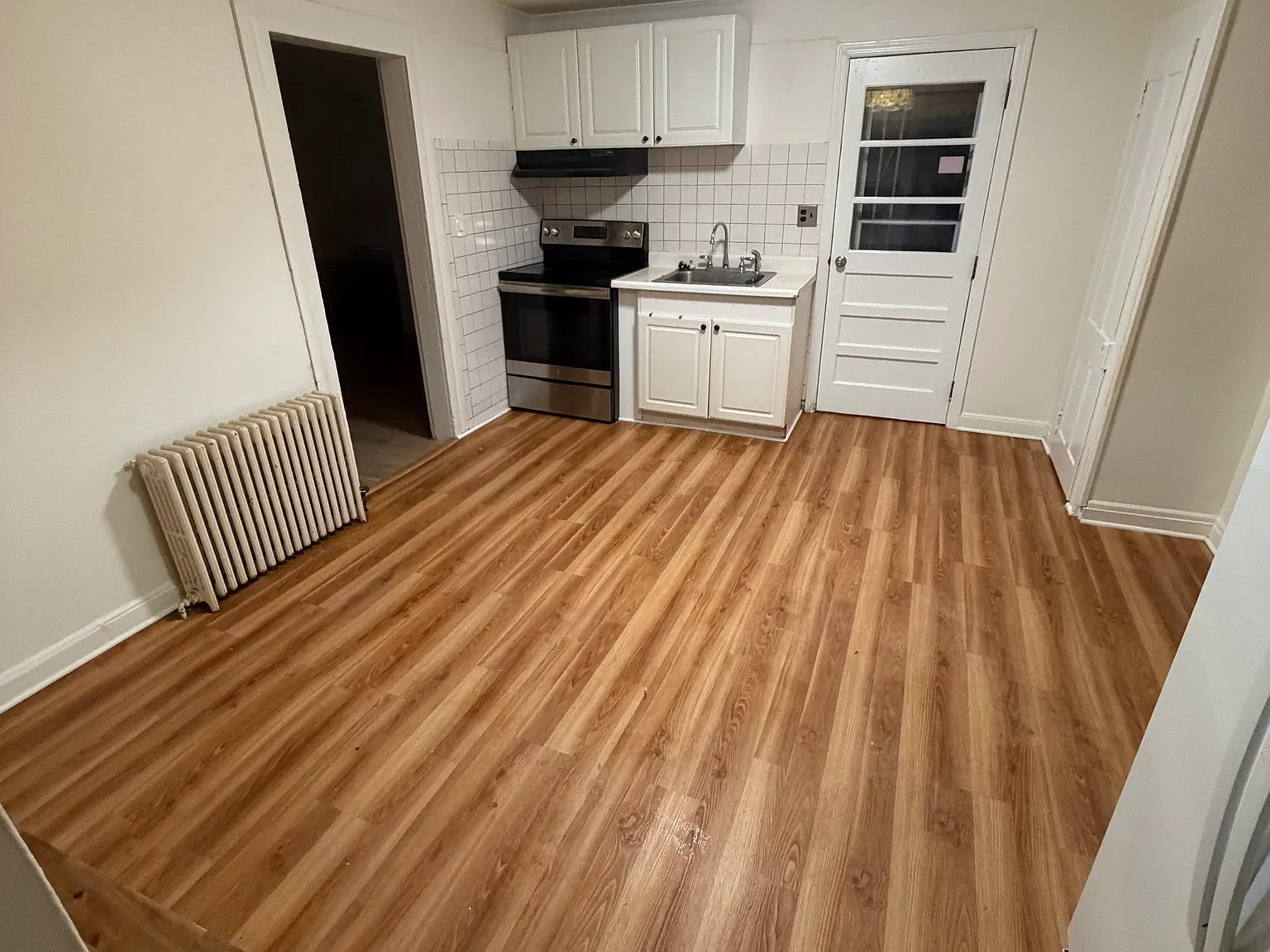1 bed, $2,100 — Photo 2