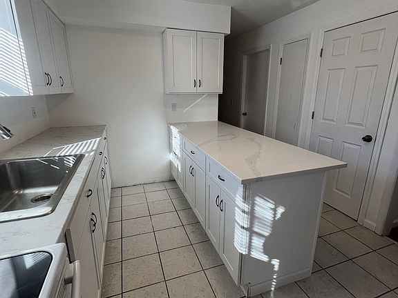 3rd image of 21 Walnut Ave