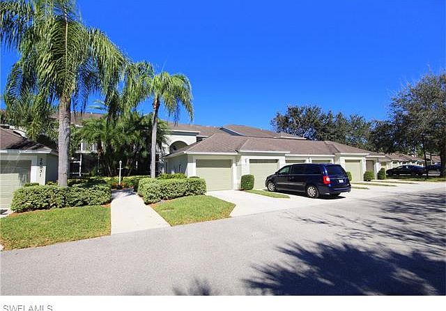 1st image of 26931 Clarkston Dr #104