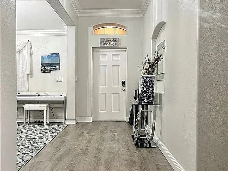 221 NW 3rd Pl — Photo 14