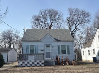 1617 N Wolfe St, Grandview, IL 62702