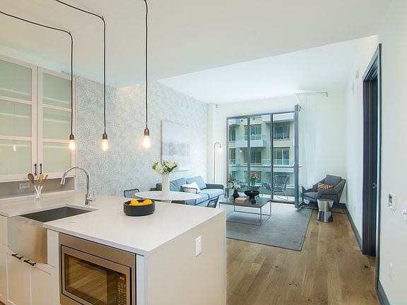 2nd image of 10 Montieth St #123