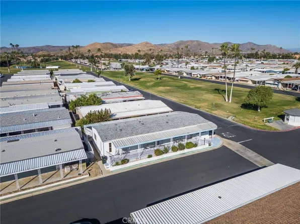 601 N Kirby St Space 387, Hemet, CA 92545