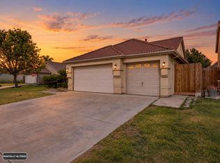 2228 Park Arcadia Ct, Los Banos, CA 93635