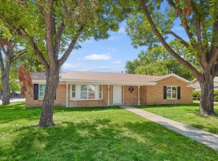 1718 Barton Dr, Arlington, TX 76010