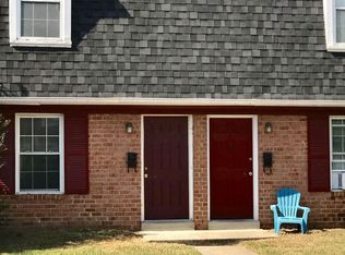 300 New Castle Dr APT 4, Colonial Heights, VA 23834