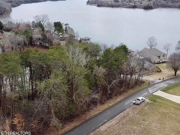4th image of 244 Northshore Dr