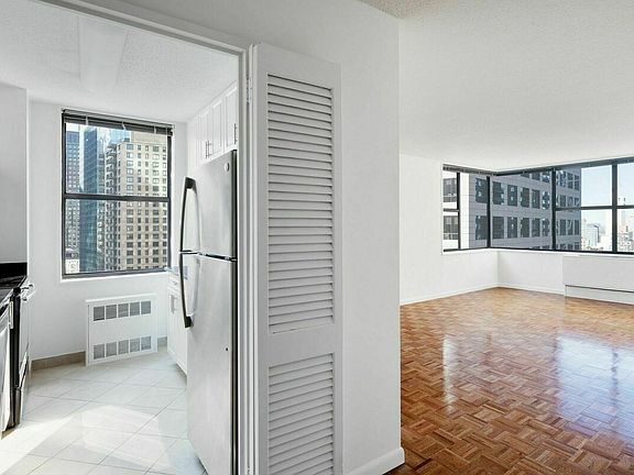4th image of 211 W 56th St APT 9H