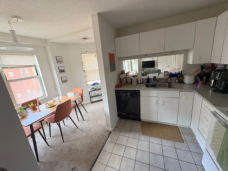 155 Beacon St #1 — Photo 5