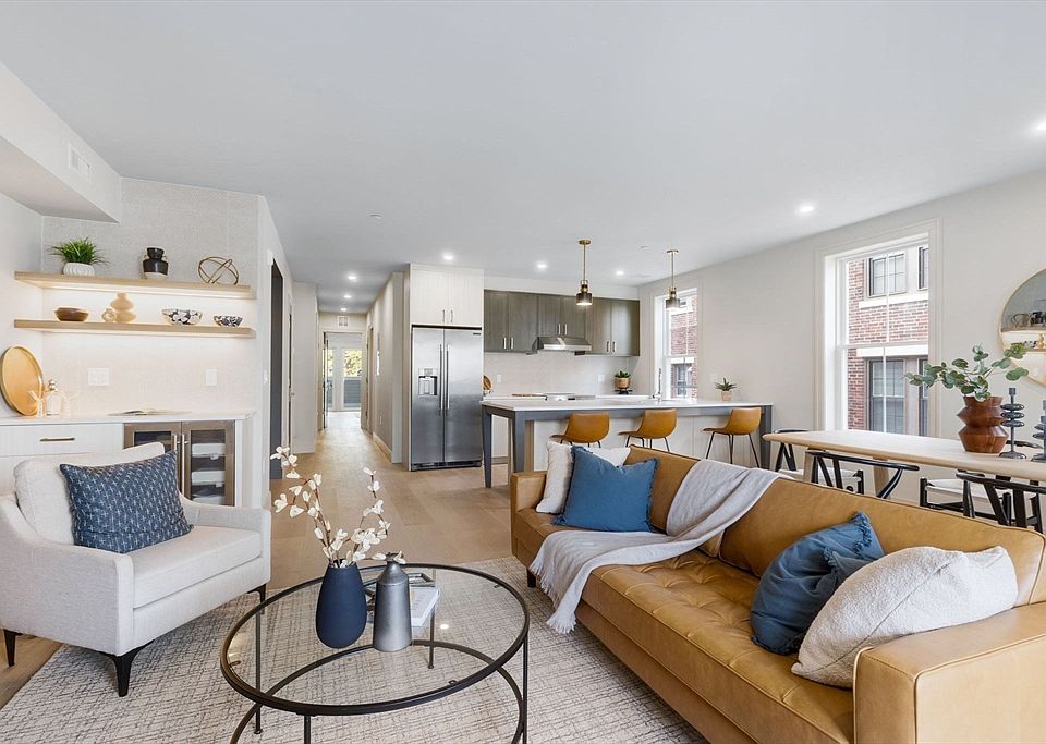1st image of 59 Spear St #401