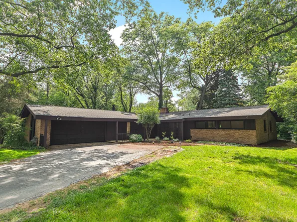 71 Graymoor Ln, Olympia Fields, IL 60461