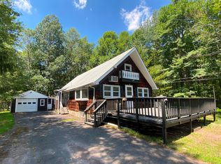 2158 Tuscarora Dr, Pocono Lake, PA 18347