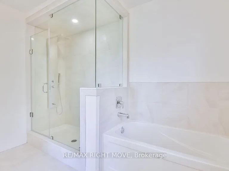 3721 Quayside Dr — Photo 34