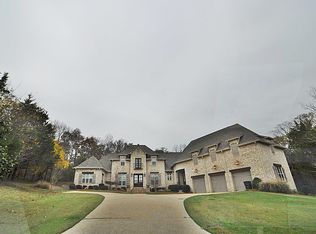 104 Lakehill Dr, Tupelo, MS 38801