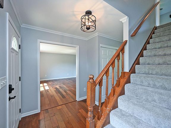 5th image of 4851 Brantford Ct