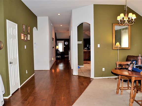 4th image of 2004 Empire Ct