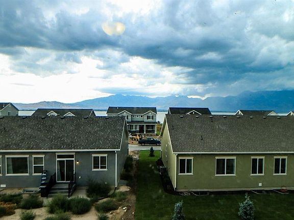 2nd image of 76 E Bliss Dr