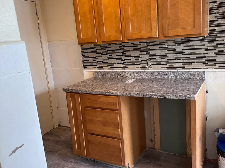 1327 Argus Rd — Photo 2