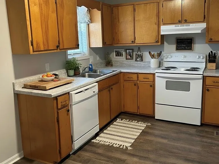 1071A Woodland Dr — Photo 2