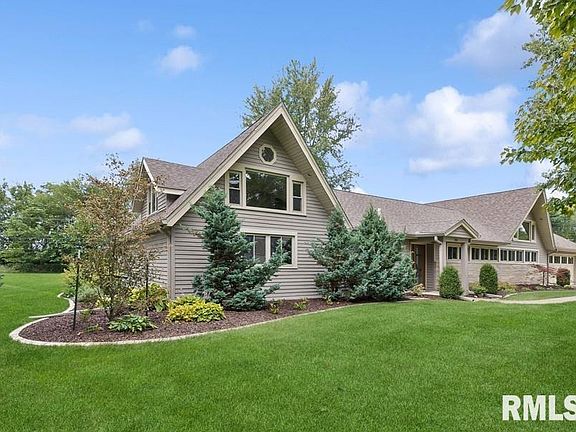 5th image of 220 Circle Dr