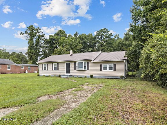 2nd image of 225 Lakewood Drive