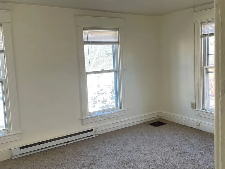 650 N Mulberry St — Photo 9