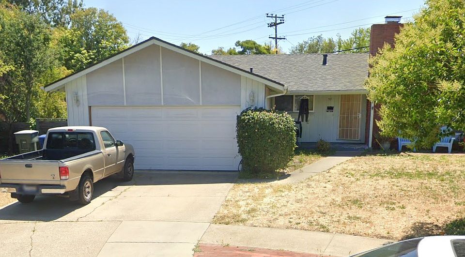1st image of 538 Princeton Pl